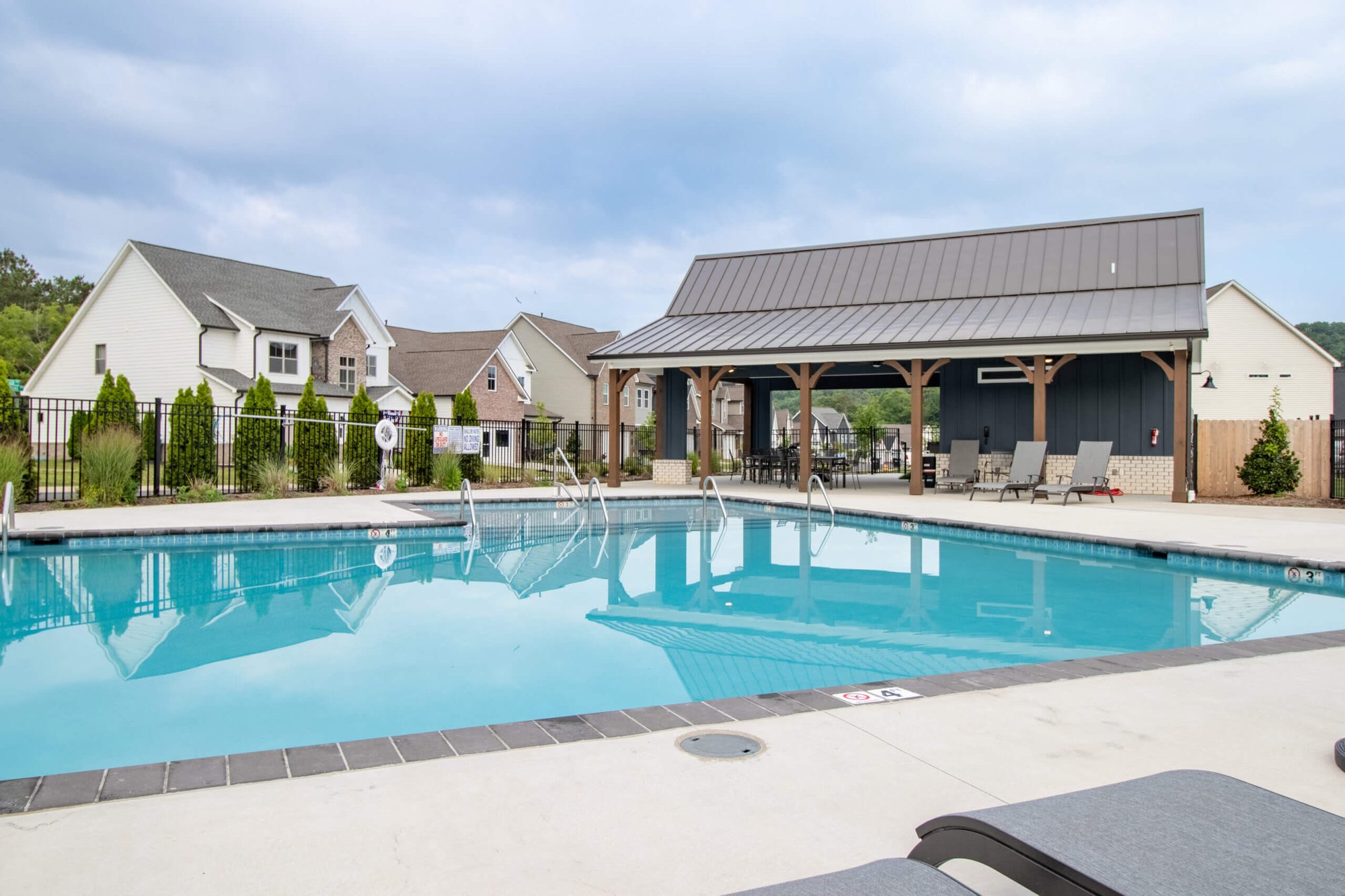 EW-Pool-8-scaled